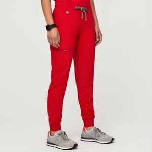Figs Women’s Zamora Joggers in Red